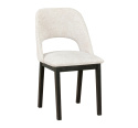 Oryginalne, tapicerowane krzesło do salonu Monti 2