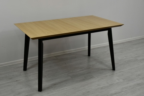 Loftowy, prostokątny stół Oslo X 80x140 do 180 oraz krzesła Vegas Loftowy, prostokątny stół Oslo X 80x140 do 180 oraz krzesła Vegas