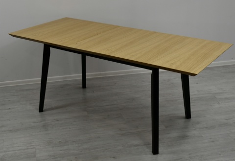 Loftowy, prostokątny stół Oslo X 80x140 do 180 oraz krzesła Vegas Loftowy, prostokątny stół Oslo X 80x140 do 180 oraz krzesła Vegas