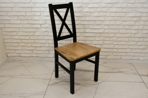 Loftowy, okrągły stół Lamel fit oraz krzesła Krzyżak