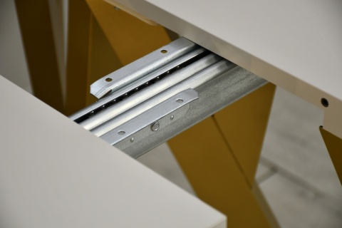 Rozkładany, okrągły stół na złotych nogach Golden Ray (wybierz wymiar)